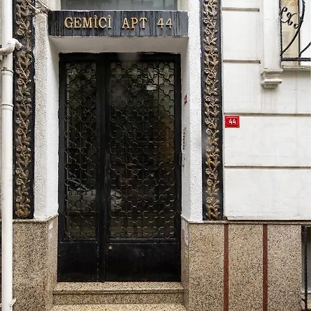 Appartement In The Center Of Taksim And Galataport 2 Bedrooms And 1 Living In